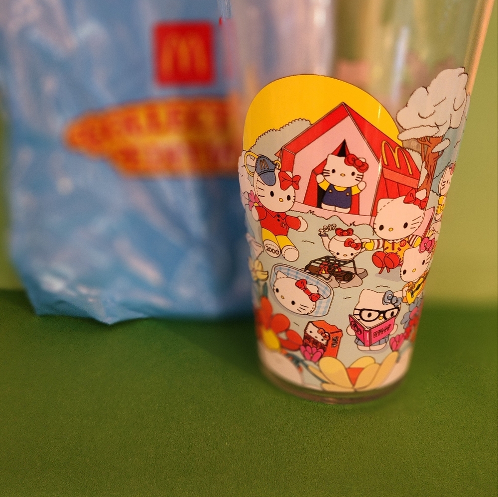 McDonald’s 2024 Collector's Edition Cup Hello Kitty and Snoopy